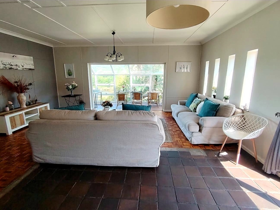 6 Bedroom Property for Sale in Abbotsford Eastern Cape